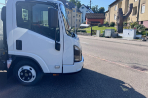lieferwagen_und_transporter_-_m27_e_generation_2__kipper_titan__-_isuzu_245366.jpg