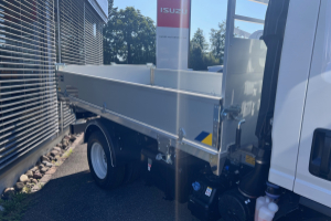 lieferwagen_und_transporter_-_m27_e_generation_2__kipper_titan__-_isuzu_245367.jpg