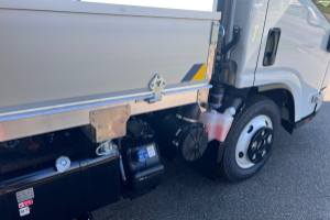 lieferwagen_und_transporter_-_m27_e_generation_2__kipper_titan__-_isuzu_245368.jpg