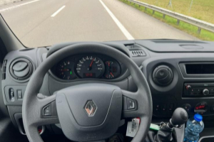 lieferwagen_und_transporter_-_master_-_renault_307328.jpg