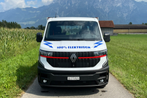 lieferwagen_und_transporter_-_master_e-tech_-_renault_249923.jpg