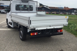 lieferwagen_und_transporter_-_master_l2_h1_2_0_blue_dci150___euro_6__feste_alubruecke_-_renault_307885.jpg