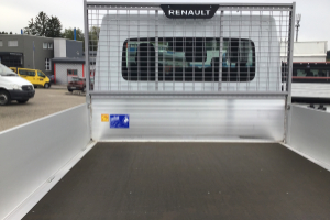 lieferwagen_und_transporter_-_master_l2_h1_2_0_blue_dci150___euro_6__feste_alubruecke_-_renault_307887.jpg