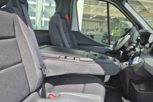 lieferwagen_und_transporter_-_master_red_e-tech_35_ev_87kwh_l2h1_-_renault_252347.jpg