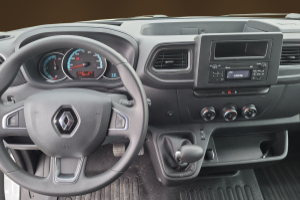 lieferwagen_und_transporter_-_master_red_edition_e-tech_35_ev_52kwh_l3_kofferaufbau_mit_fluegeltueren_und_auszugtreppe_-_renault_231250.jpg
