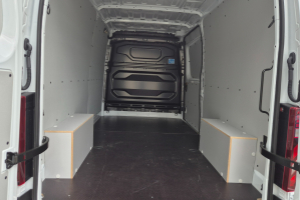 lieferwagen_und_transporter_-_master_red_l3h2_2_0_dci170_bva9_-_renault_244783.jpg