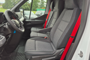 lieferwagen_und_transporter_-_master_red_l3h2_2_0_dci170_bva9_-_renault_244790.jpg