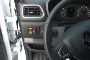 lieferwagen_und_transporter_-_master_schulbus_23-plaetzer__145ps__l3_h2__euro_6_-_renault_176611.jpg