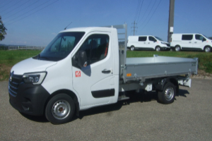 lieferwagen_und_transporter_-_master_z_e___57_kw__l2__euro_6_-_renault_157963.jpg