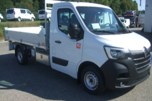 lieferwagen_und_transporter_-_master_z_e___57_kw__l2__euro_6_-_renault_157966.jpg