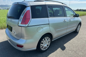 lieferwagen_und_transporter_-_mazda_5_2_0_16v_exclusive_activematic_-_mazda_300370.jpg