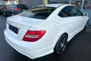 lieferwagen_und_transporter_-_mercedes-benz_c_220_cdi_amg_line_coupe_7g-tronic_white_edition1_-_mercedes_255763.jpg