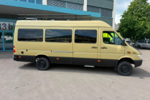 lieferwagen_und_transporter_-_mercedes-benz_expeditionsfahrzeug_4x4_klima_manuel_xxl_-_mercedes_299678.jpg