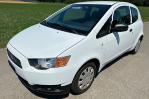 lieferwagen_und_transporter_-_mitsubishi_colt_1_1_12v_super_jubile_-_mitsubishi_255551.jpg