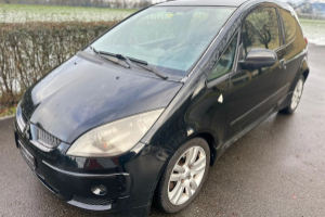 lieferwagen_und_transporter_-_mitsubishi_colt_1_5_16v_turbo_-_mitsubishi_255736.jpg