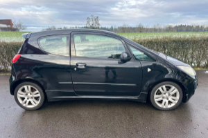 lieferwagen_und_transporter_-_mitsubishi_colt_1_5_16v_turbo_-_mitsubishi_255739.jpg