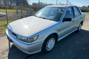 lieferwagen_und_transporter_-_mitsubishi_lancer_1_6_glxi-s_-_mitsubishi_255742.jpg