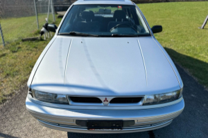 lieferwagen_und_transporter_-_mitsubishi_lancer_1_6_glxi-s_-_mitsubishi_255743.jpg