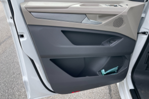 lieferwagen_und_transporter_-_multivan_1_5_ehybrid_life_lang_4motion_dsg_-_vw_305614.jpg