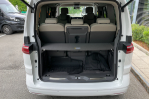 lieferwagen_und_transporter_-_multivan_1_5_ehybrid_style_4motion_dsg_-_vw_305639.jpg