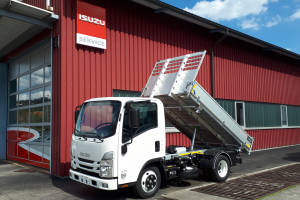 lieferwagen_und_transporter_-_nlr87_m21_tt__e_-_isuzu_150481.jpg