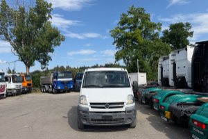 lieferwagen_und_transporter_-_opel_movano_25tdh__-_opel_293643.jpg