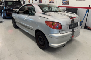 lieferwagen_und_transporter_-_peugeot_206_cc_2_0_16v_-_peugeot_308041.jpg