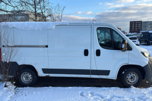lieferwagen_und_transporter_-_peugeot_boxer_2_2_hdi_330_allure_l2h1_-_peugeot_308288.jpg