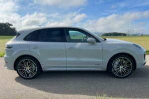 lieferwagen_und_transporter_-_porsche_cayenne_gts_-_others_285514.jpg