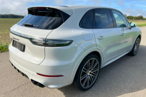 lieferwagen_und_transporter_-_porsche_cayenne_gts_-_others_300205.jpg