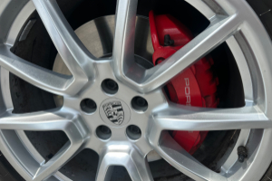 lieferwagen_und_transporter_-_porsche_macan_3_6_v6_turbo__-_others_250236.jpg
