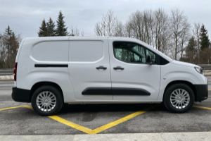 lieferwagen_und_transporter_-_proace_city_van_ev_50_kwh_advanced_long_l2_-_toyota_246496.jpg