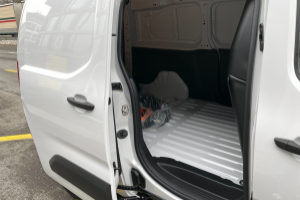 lieferwagen_und_transporter_-_proace_city_van_ev_50_kwh_advanced_long_l2_-_toyota_246498.jpg