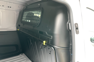 lieferwagen_und_transporter_-_proace_city_van_ev_50_kwh_advanced_long_l2_-_toyota_246502.jpg