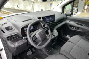 lieferwagen_und_transporter_-_proace_city_van_ev_50_kwh_advanced_medium_l1_-_toyota_246607.jpg