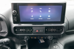 lieferwagen_und_transporter_-_proace_city_van_ev_50_kwh_advanced_medium_l1_-_toyota_246615.jpg