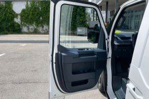 lieferwagen_und_transporter_-_pv5_cargo_71_2_kwh_elite__mit_waermepumpe_mit_2-schiebetueren_-_kia_293532.jpg
