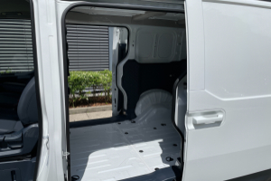 lieferwagen_und_transporter_-_pv5_cargo_71_2_kwh_elite__mit_waermepumpe_mit_2-schiebetueren_-_kia_293539.jpg