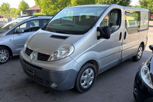 lieferwagen_und_transporter_-_renault_trafic_2_5_dci_2_9t_l2h1_-_renault_300554.jpg
