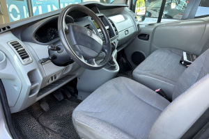 lieferwagen_und_transporter_-_renault_trafic_2_5_dci_2_9t_l2h1_-_renault_300555.jpg