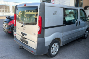 lieferwagen_und_transporter_-_renault_trafic_2_5_dci_2_9t_l2h1_-_renault_300558.jpg