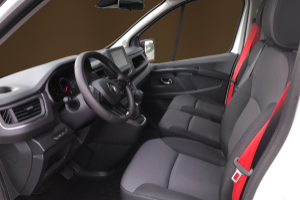 lieferwagen_und_transporter_-_renault_trafic_red_van_l1h1_2_0_dci_150_edc_mit_heckklappe_-_renault_185817.jpg