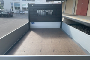 lieferwagen_und_transporter_-_sprinter_315_cdi_standard_fwd_mit_pritsche_und_ahk_-_mercedes_246327.jpg