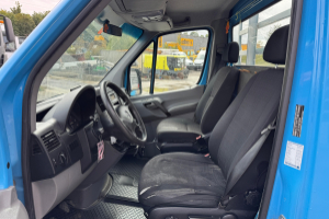 lieferwagen_und_transporter_-_sprinter_316_cdi_-_mercedes_251508.jpg