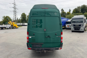 lieferwagen_und_transporter_-_sprinter_316cdi_-_mercedes_254968.jpg