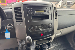 lieferwagen_und_transporter_-_sprinter_515_cdi_kipper_-_mercedes_252514.jpg