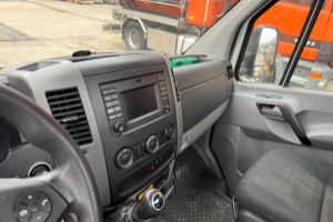lieferwagen_und_transporter_-_sprinter_519cdi_4x2_-_mercedes_270740.jpg