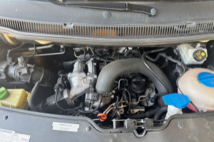 lieferwagen_und_transporter_-_t5_transporter_-_vw_246558.jpg