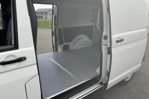 lieferwagen_und_transporter_-_t6_1_2_0tdi_l2h1__-_vw_205032.jpg