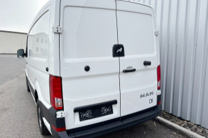 lieferwagen_und_transporter_-_tge_3_140_4x2f_sb_-_man_281558.jpg